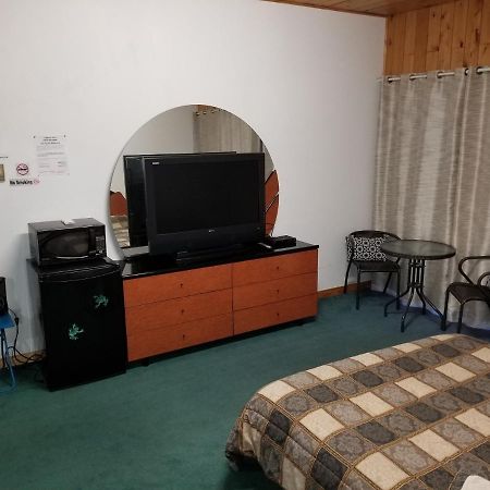 All Star Resort Madawaska Exterior photo
