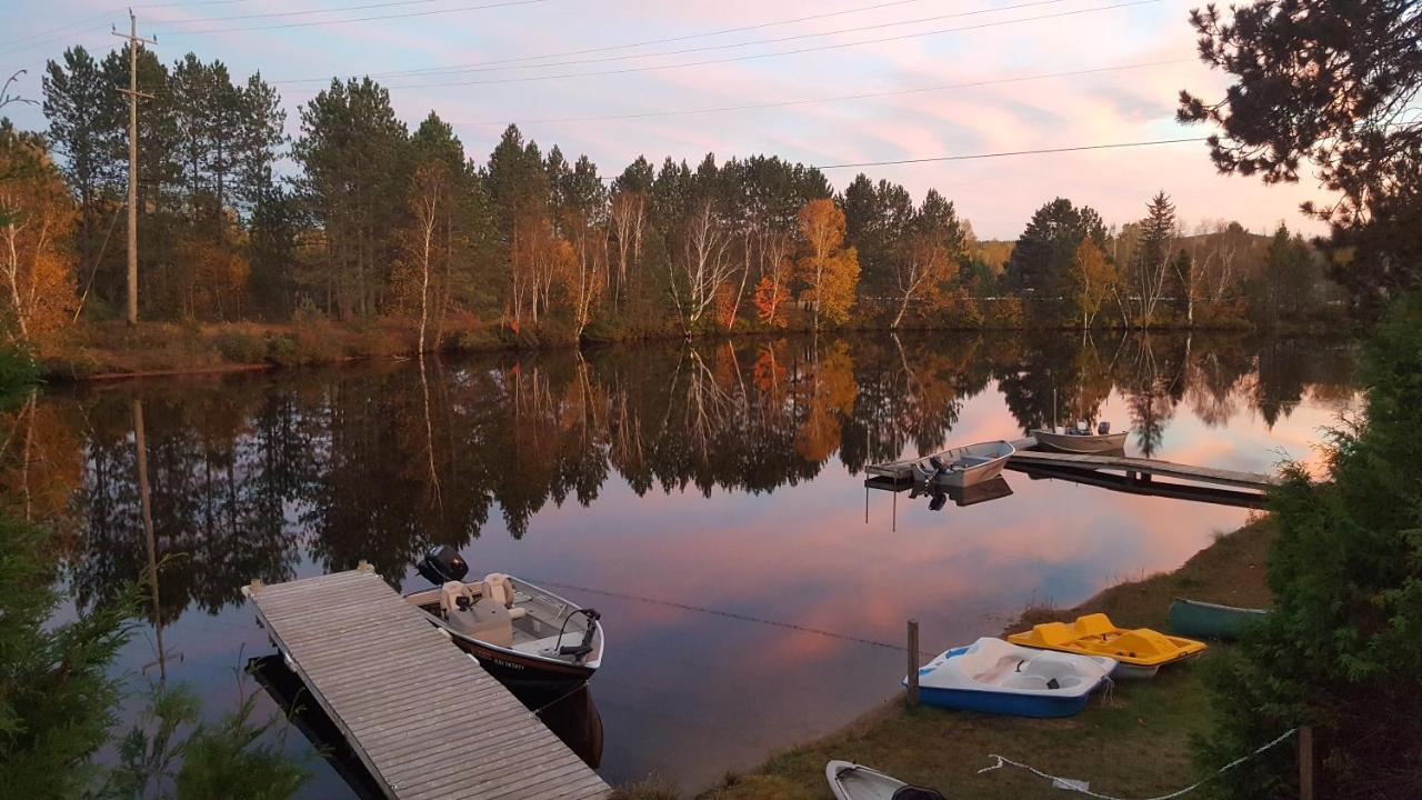 All Star Resort Madawaska Exterior photo