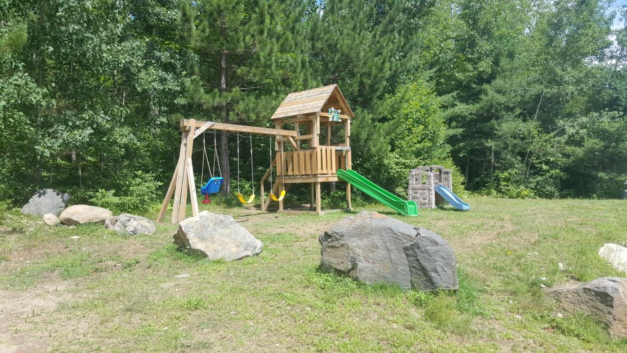 All Star Resort Madawaska Exterior photo